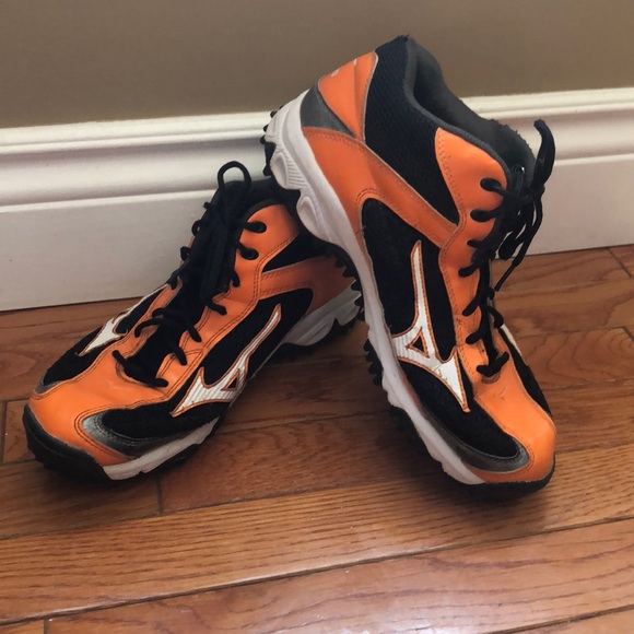 Mizuno | 9.5 - Picture 1 of 6